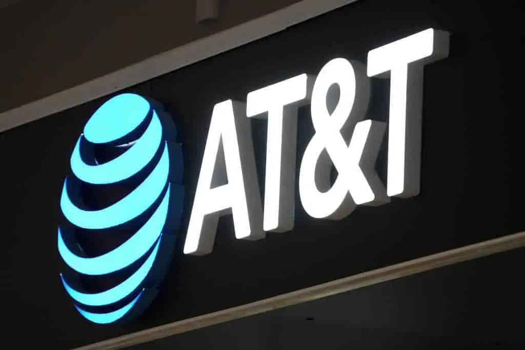Televisa y Fintech acuerdan comprar AT&T México