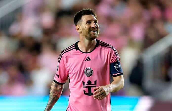 Lionel Messi titular en cuartos de final de Concacaf