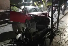 Accidente en el Saucito: Conductor Irresponsable Provoca Colisi&oacute;n y Abandona la Escena