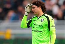 Derrota del Salernitana con Guillermo Ochoa en la portería