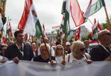 Rival de Viktor Orbán Moviliza Multitudes en Hungría