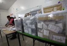 Garantiza AMLO servicio eléctrico para el 2 de junio