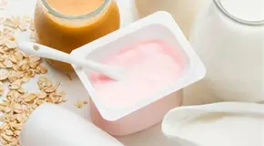 L&aacute;cteos fermentados: beneficios del yogur, yogur griego y k&eacute;fir