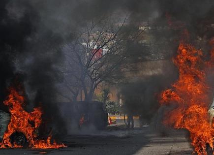 Estudiantes de Ayotzinapa generan caos en Guerrero