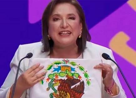 Explicación de Xóchitl Gálvez sobre el escudo al revés en el debate presidencial