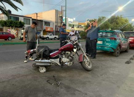 Motociclista Ileso Tras Choque con Camioneta en San Luis Potosí
