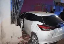 Conductor Pierde Control y se adentra a una casa de madrugada