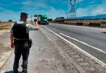 Atasco en carretera  57 por accidente