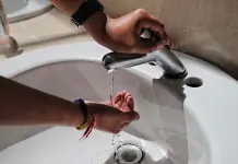 Pararon 26 escuelas  por falta de agua: SEGE