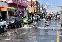 Limpian calles en Soledad tras quejas por suciedad y malos olores