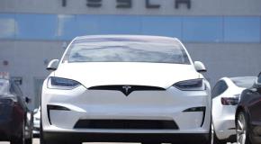 Tesla anuncia despidos para ajustar costos y aumentar productividad