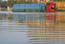 Recuperaci&oacute;n de Emiratos &Aacute;rabes Unidos tras las lluvias intensas