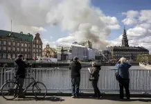 Alcaldesas de París y Copenhague hablan sobre incendios que destruyeron icónicas construcciones