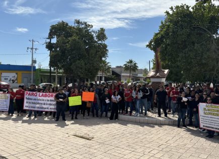 Manifestación de docentes en Baja California Sur