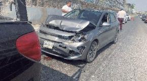 Choque en la carretera a Matehuala, deja sólo daños