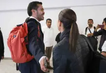 Sonrisas y saludos cordiales entre Sheinbaum y Álvarez Máynez