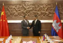 Visita oficial del ministro chino de Relaciones Exteriores a Camboya
