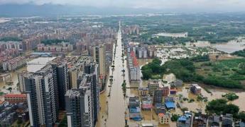 Caos en China por lluvias