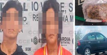 En Rioverde, cae pareja de presuntos "narcos"