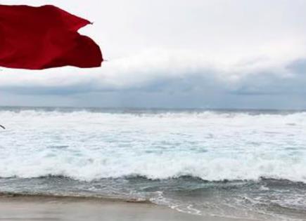 Rescates y Accidentes en Playas de Mazatlán por Mar de Fondo