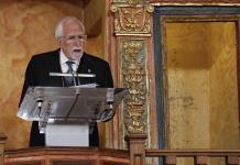 Luis Mateo D&iacute;ez tras recibir el Premio Cervantes: Nada me interesa menos que yo mismo