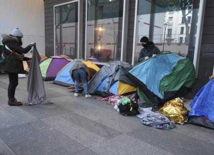 Desalojo de migrantes en París antes de los Juegos Olímpicos