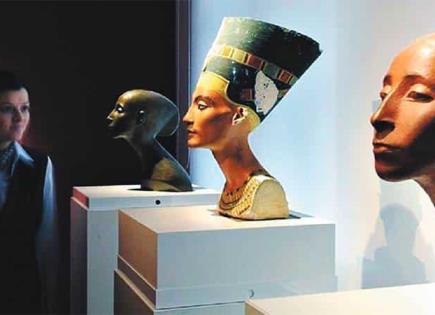 El busto de Nefertiti, en su primer centenario