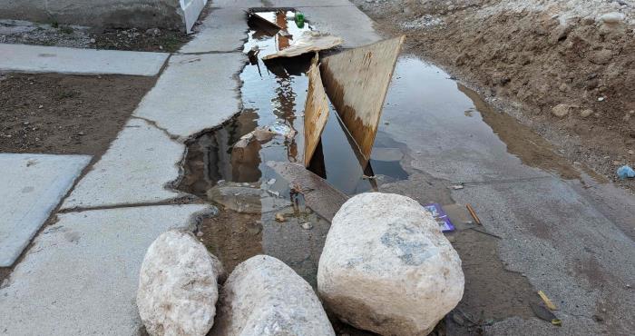 Repara la CEA tuberías en Ciudad Satélite y deja los destrozos