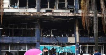 Incendio en pensión de Brasil deja 10 muertos