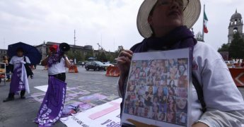 Familiares buscan justicia ante casos de feminicidio y desaparición