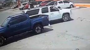 Captan a sujetos en camioneta robando en estacionamiento de la 57
