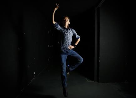 Historia de Saúl Alfaro: Joven Talentoso en el Ballet