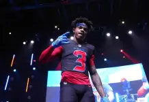 Jugador de la NFL Tank Dell herido en tiroteo en Florida Jugador de la NFL Tank Dell herido en tiroteo en Florida