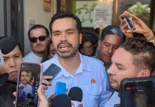 Álvarez Máynez critica a Marko Cortés por propuesta a Elon Musk.