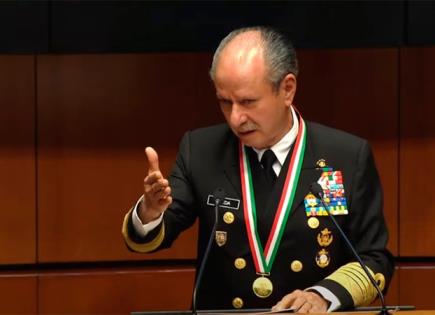 Almirante Semar recibe Medalla de Honor en el Senado