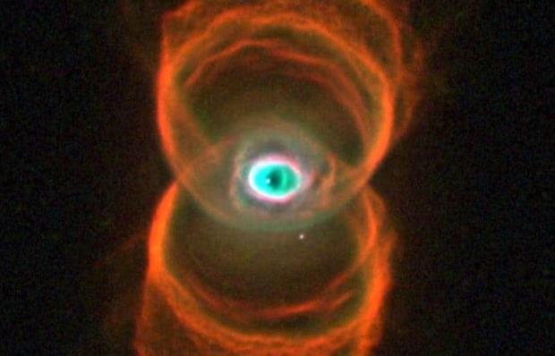 Revela NASA imágenes de nebulosa en forma de ojo cósmico