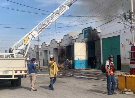 Video | Sofocan incendio en bodega de la colonia Gálvez