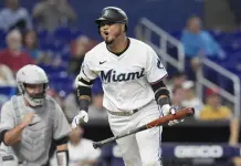 Luis Arr&aacute;ez se une a los Padres en un traspaso millonario
