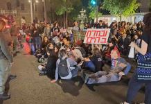 Miles de israelíes piden liberación de rehenes y elecciones anticipadas
