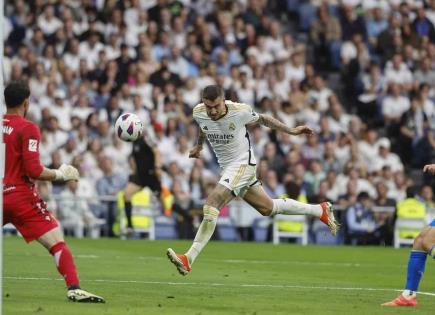 Real Madrid cumple con su parte al golear a Cádiz