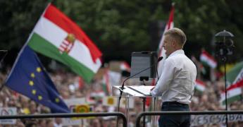 Histórica manifestación en Hungría liderada por Péter Magyar