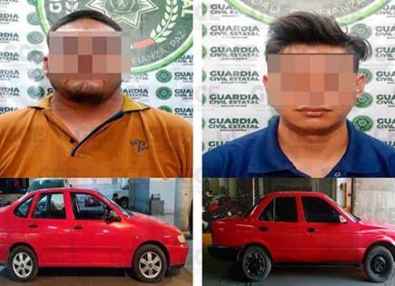 Con carros robados, atrapan a dos sujetos