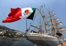 Partida del Buque Escuela Cuauhtémoc desde Acapulco