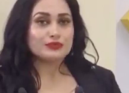 VIDEO | Candidata del PT genera controversia con respuesta inusual en debate por San Pedro Garza