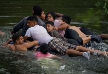 Recibe AP el Pulitzer de fotografía con tema de inmigración a EU