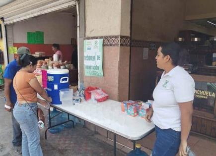 Instalan puestos de hidrataci&oacute;n en el mercado