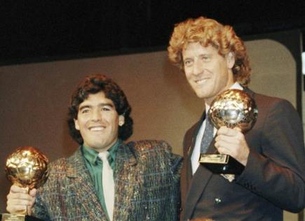 Reaparición del Balón de Oro de Maradona en subasta