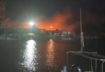 Incendio de maleza afecta puerto de abrigo