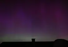 Aurora Boreal Ilumina el Cielo de Speyer, Alemania Aurora Boreal Ilumina el Cielo de Speyer, Alemania