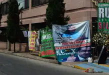 V&iacute;ctimas presentan solicitud de juicio pol&iacute;tico contra titular de la CEDH
